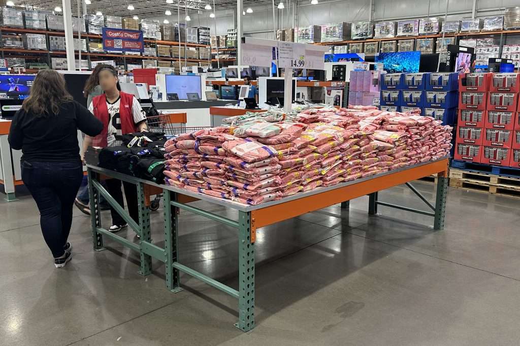 Pallet Rack in Costco