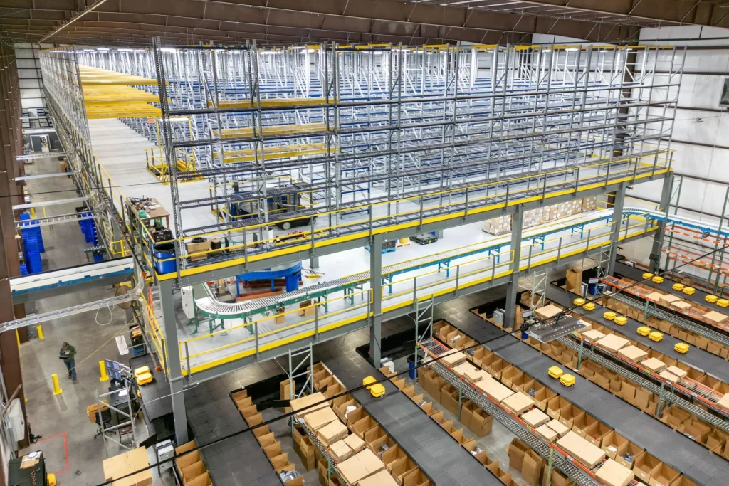 Mezzanine in E-Commerce